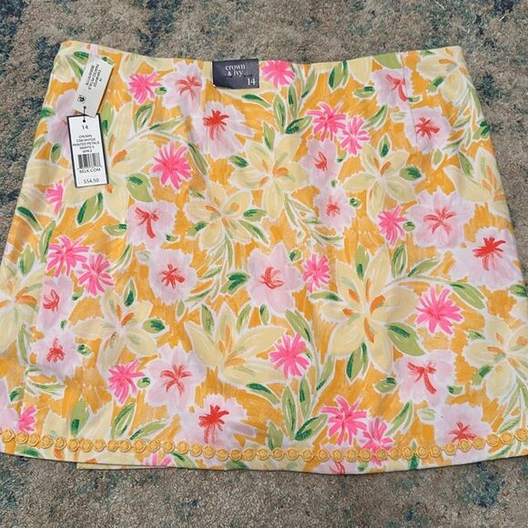 crown & ivy Floral Yellow Skort - Picture 7 of 7
